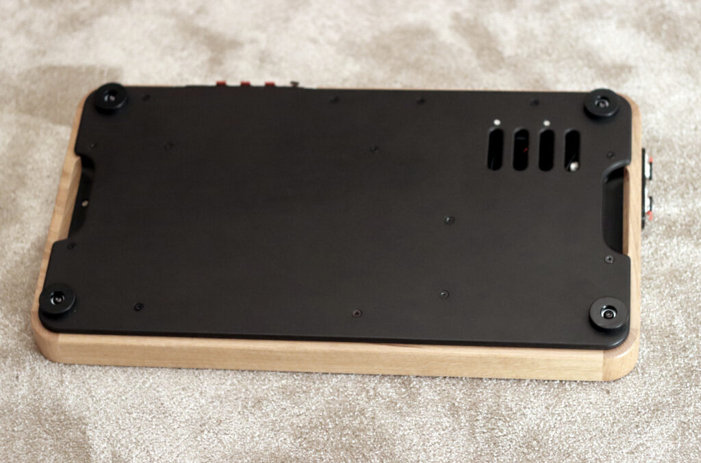 DUO 3-3P pedalboard hybride basse et Keayboard pour 6 pedales avec eclairage Renard & Belette