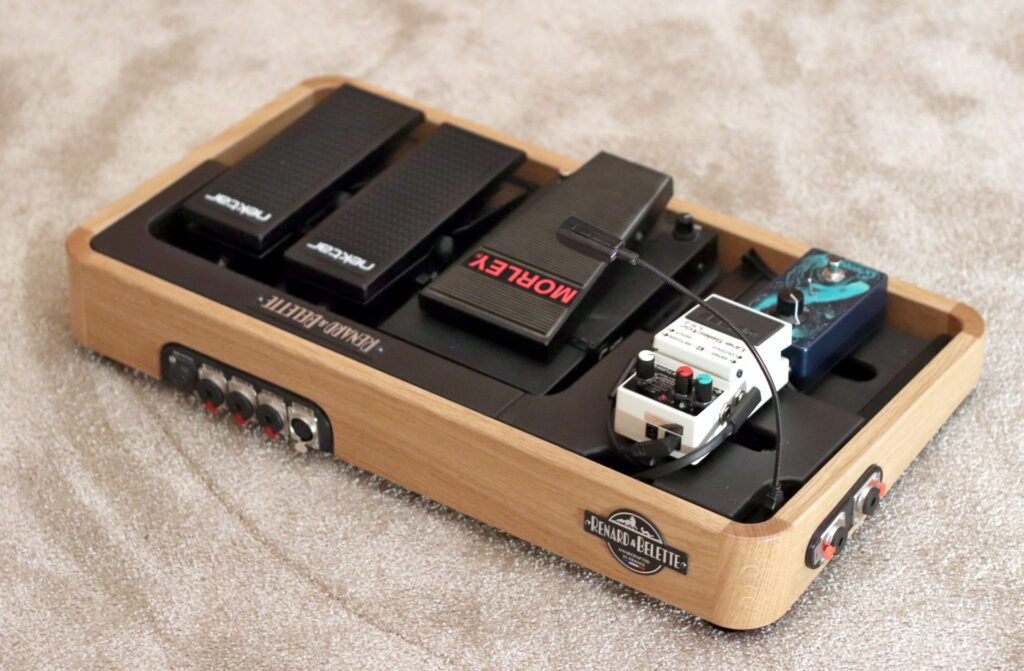 DUO 3-3P pedalboard hybride basse et Keyboard pour 6 pedales avec eclairage Renard & Belette