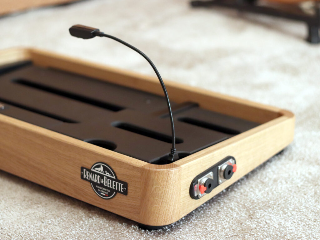 DUO 3-3P pedalboard hybride basse et Keyboard pour 6 pedales avec eclairage Renard & Belette