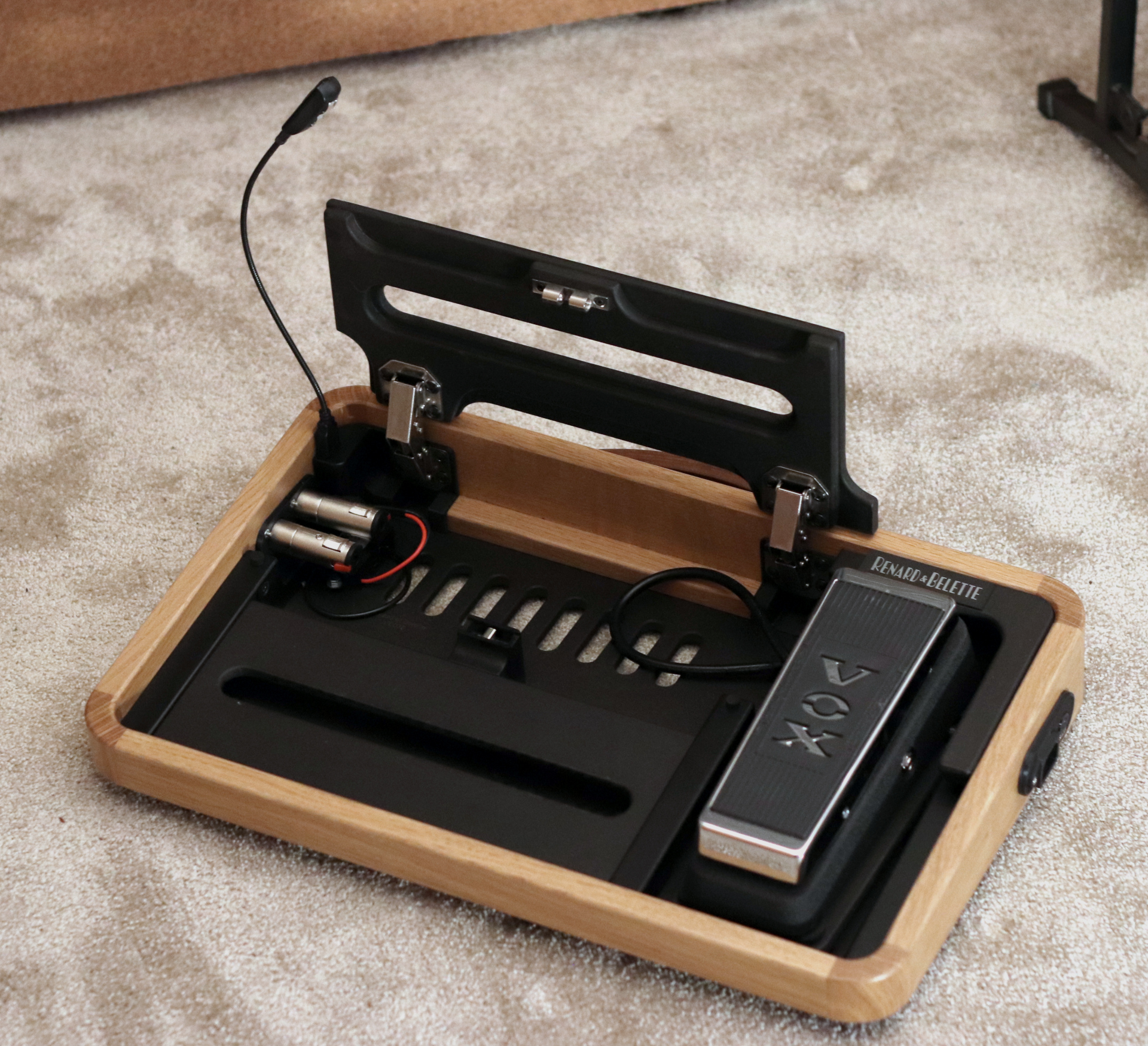 DUO 7-1P pedalboard pour 8 pedales avec eclairage