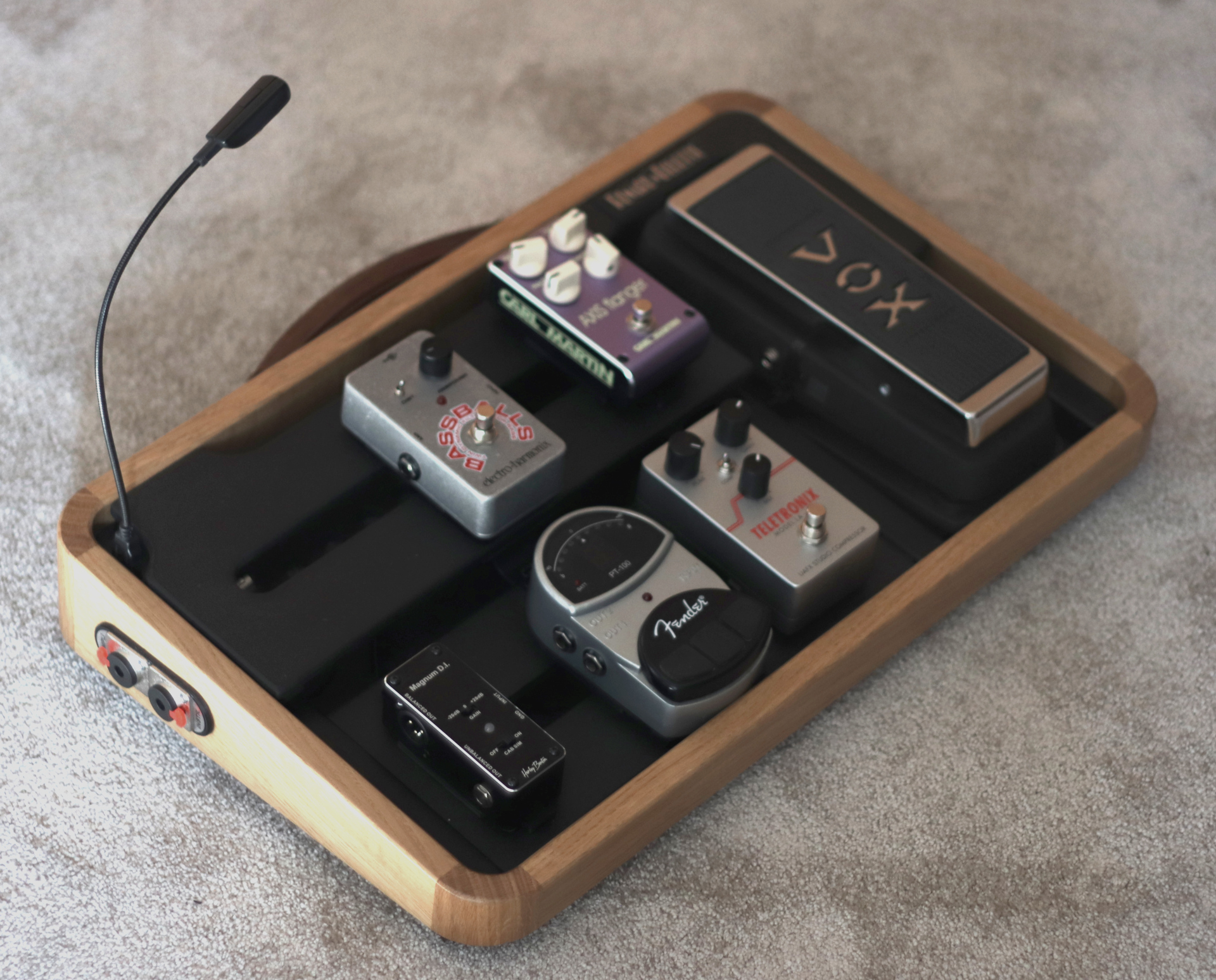 DUO 7-1P pedalboard pour 8 pedales avec eclairage