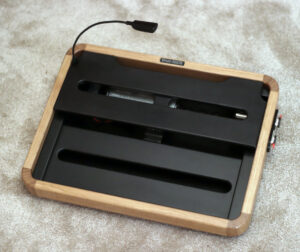 DUO 8 pedalboard pour 8 pedales Renard & Belette deux rangees avec éclairage