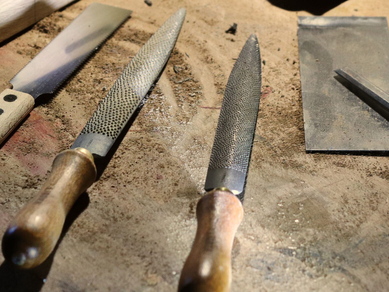 atelier Renard & Belette, fabricant de matériel sur mesure pour musiciens : pedalboards, baffles, baguettes, meubles studio...