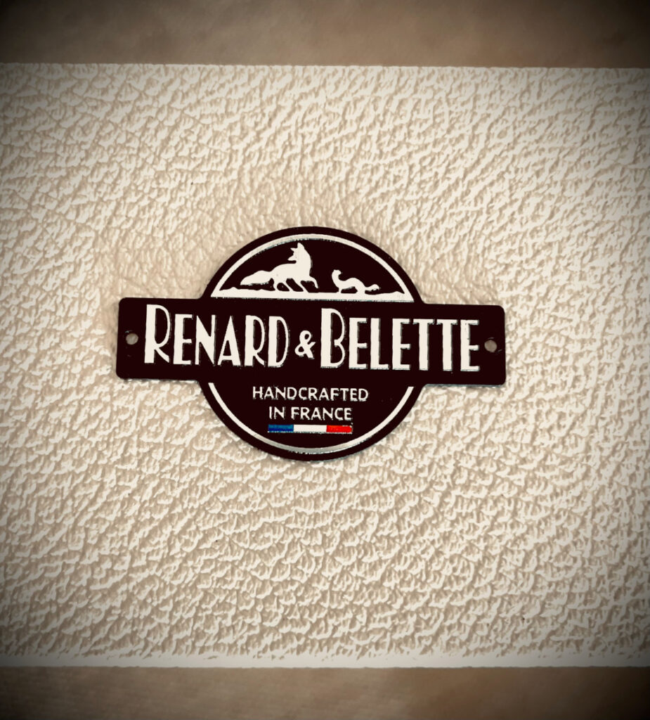 pedalier multiplis de hetre revetu couleur creme, fabrication custom Renard & Belette